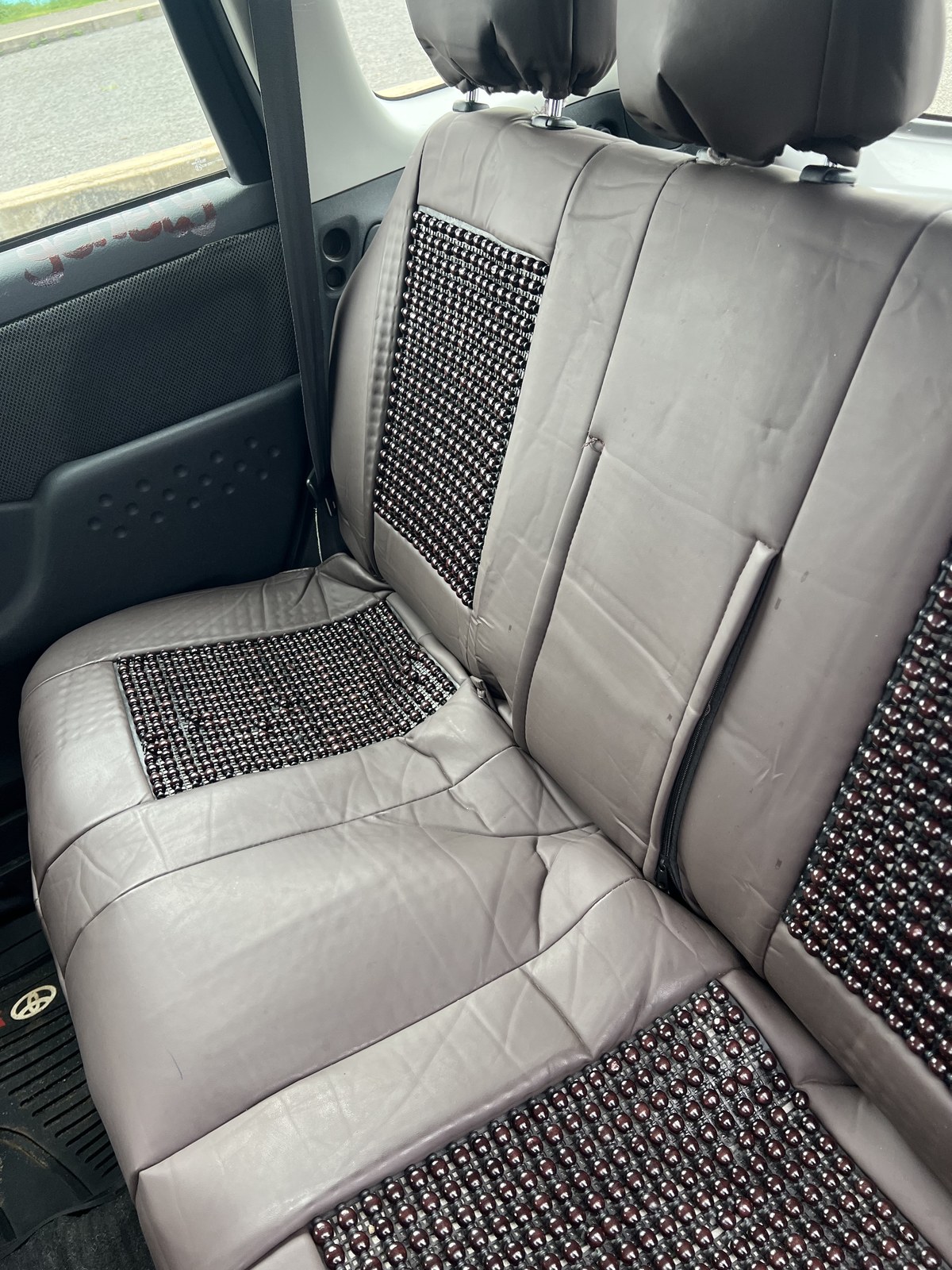 Rear passenger seats