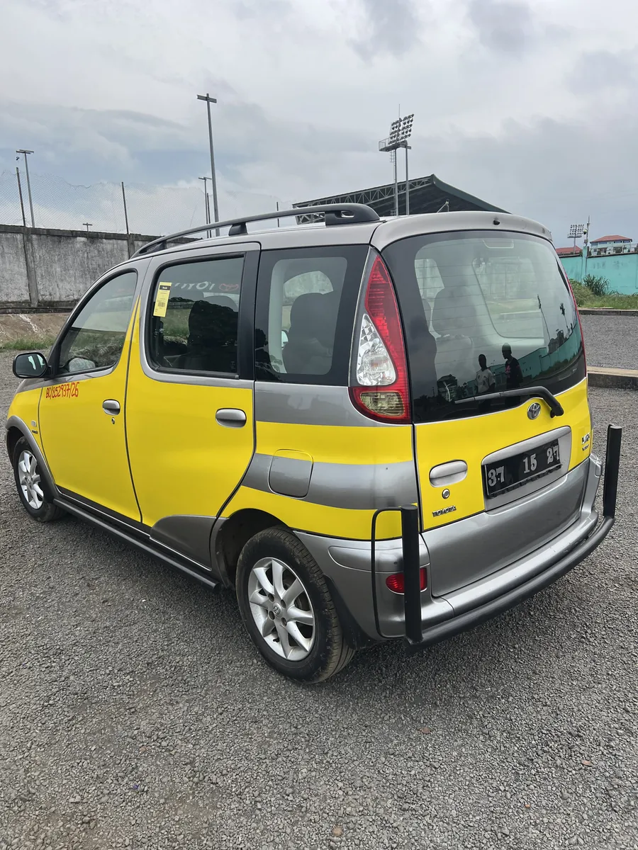 Stunna Mobility car rear three-quarter view showing passenger side